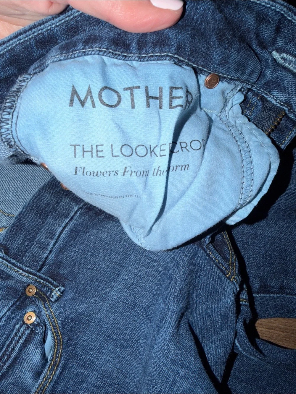 MOTHER The Looker Crop Jeans in Dark Blue Wash - Picture 2 of 4